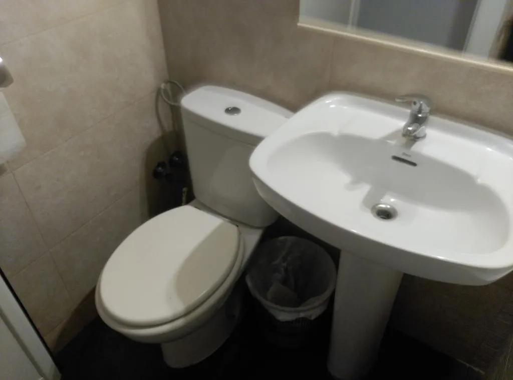 Hostal River Барселона