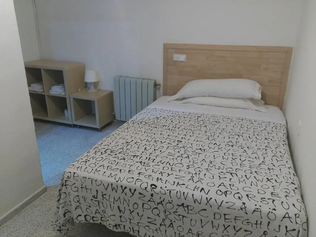 Hostal River Barcellona 2*,