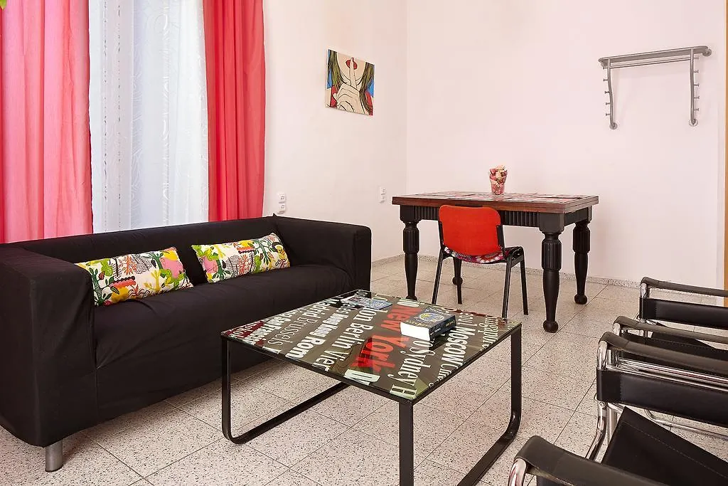 Hostal River Barcelona Guest house