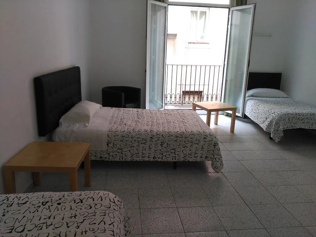 Hostal River Barcelona Guest house